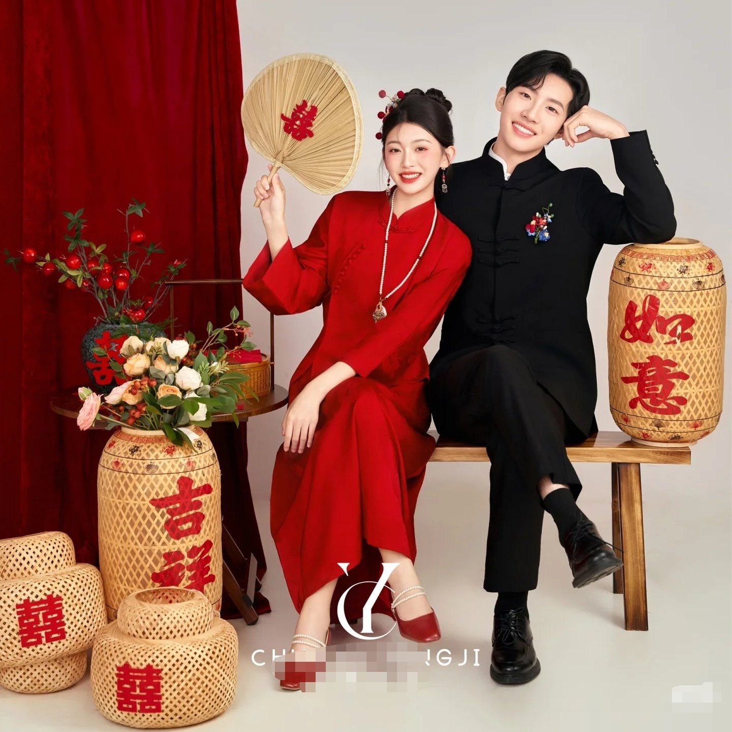 新中式婚纱摄影喜嫁风拍摄道具藤编镂空灯笼木凳子油纸灯笼国潮风