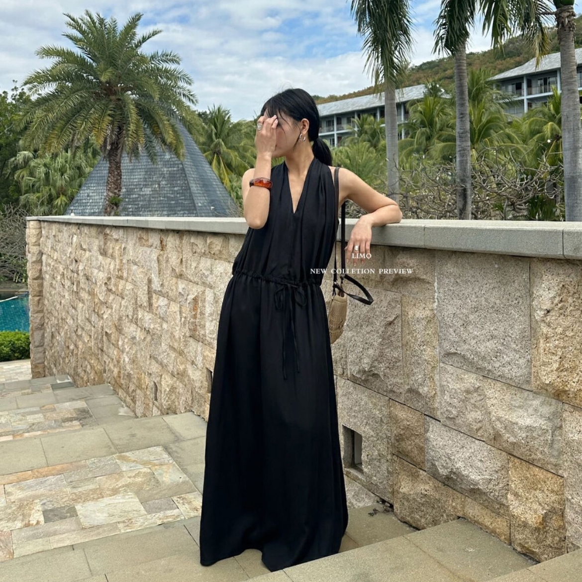 THELIMO气质V领无袖长款连衣裙