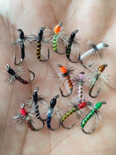 蓑羽腹节摇蚊多色荧光夜光缓沉溪流微物路亚飞蝇钩白条马口青稍饵