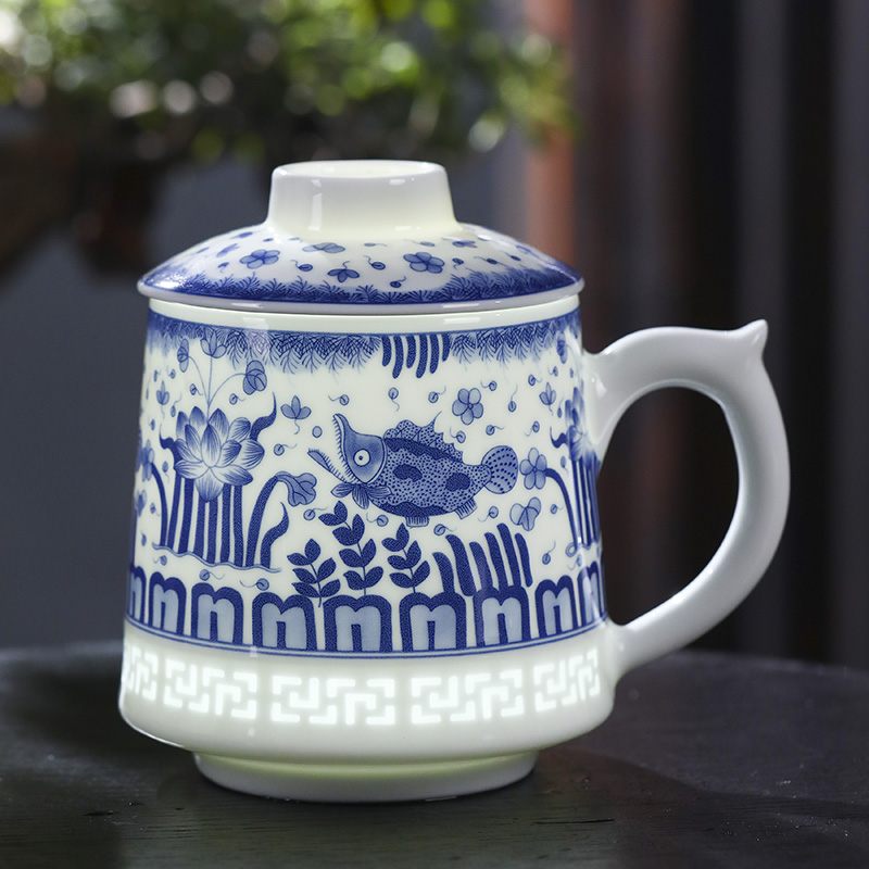 景德镇陶瓷茶杯带盖青花玲珑杯茶水分离泡茶杯家用办公室水杯送礼