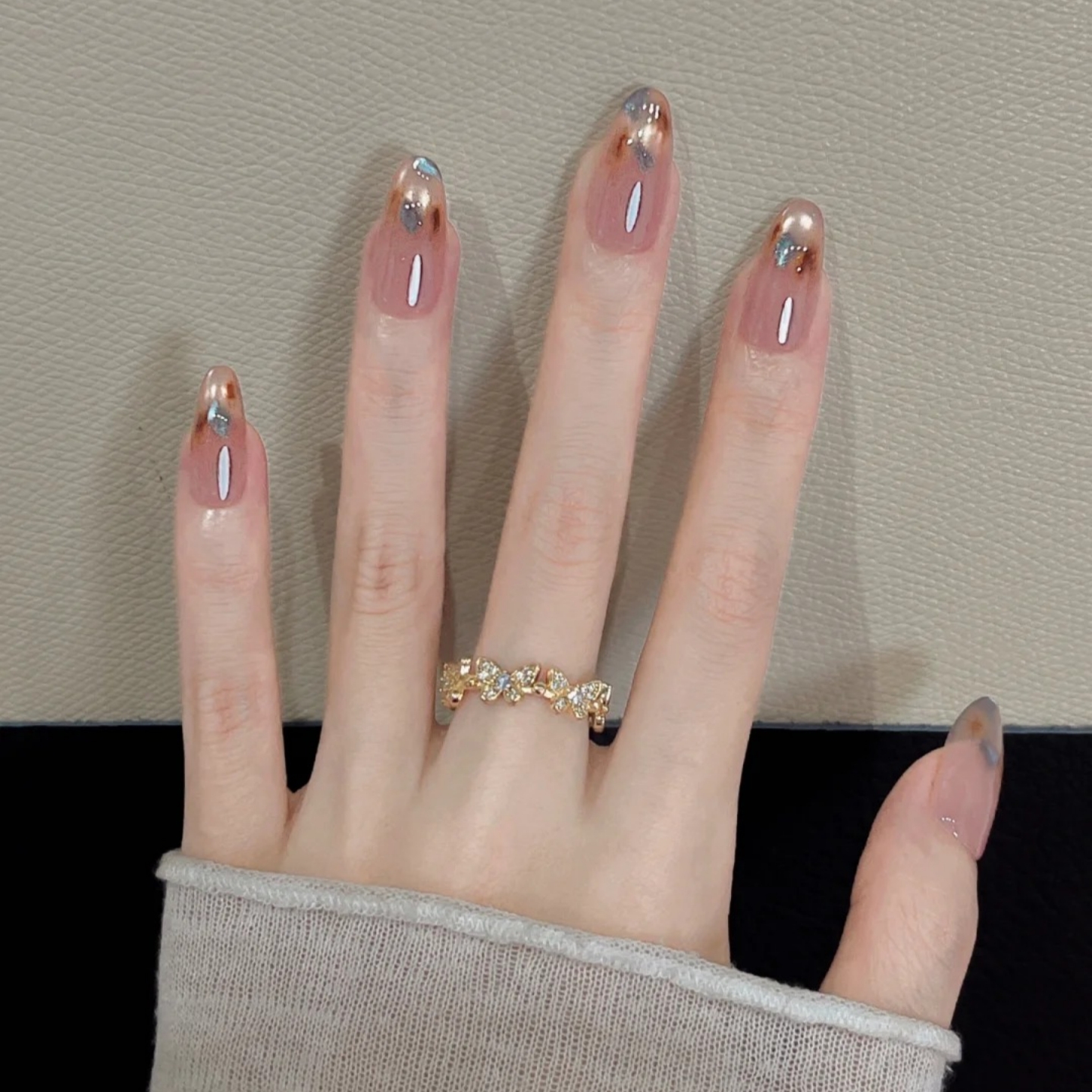 秋冬晕染美甲纯手工穿戴甲中长款仙气猫眼温柔显白裸色高级感法式