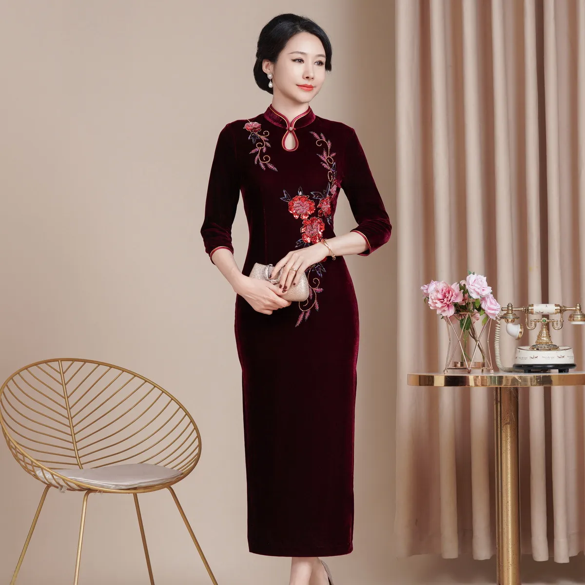 鸿韵绣新款丝绒旗袍连衣裙结婚喜婆婆喜妈妈敬酒服长款中袖高级感