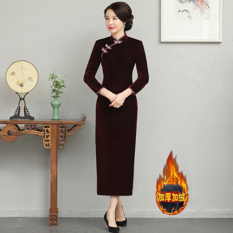 新中式加绒加厚长款金丝绒喜婆婆旗袍长袖改良复古敬酒服秋冬妈妈