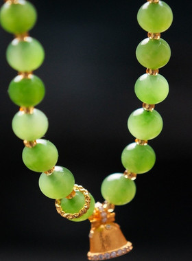 天然和田玉正阳绿俄料碧玉手串