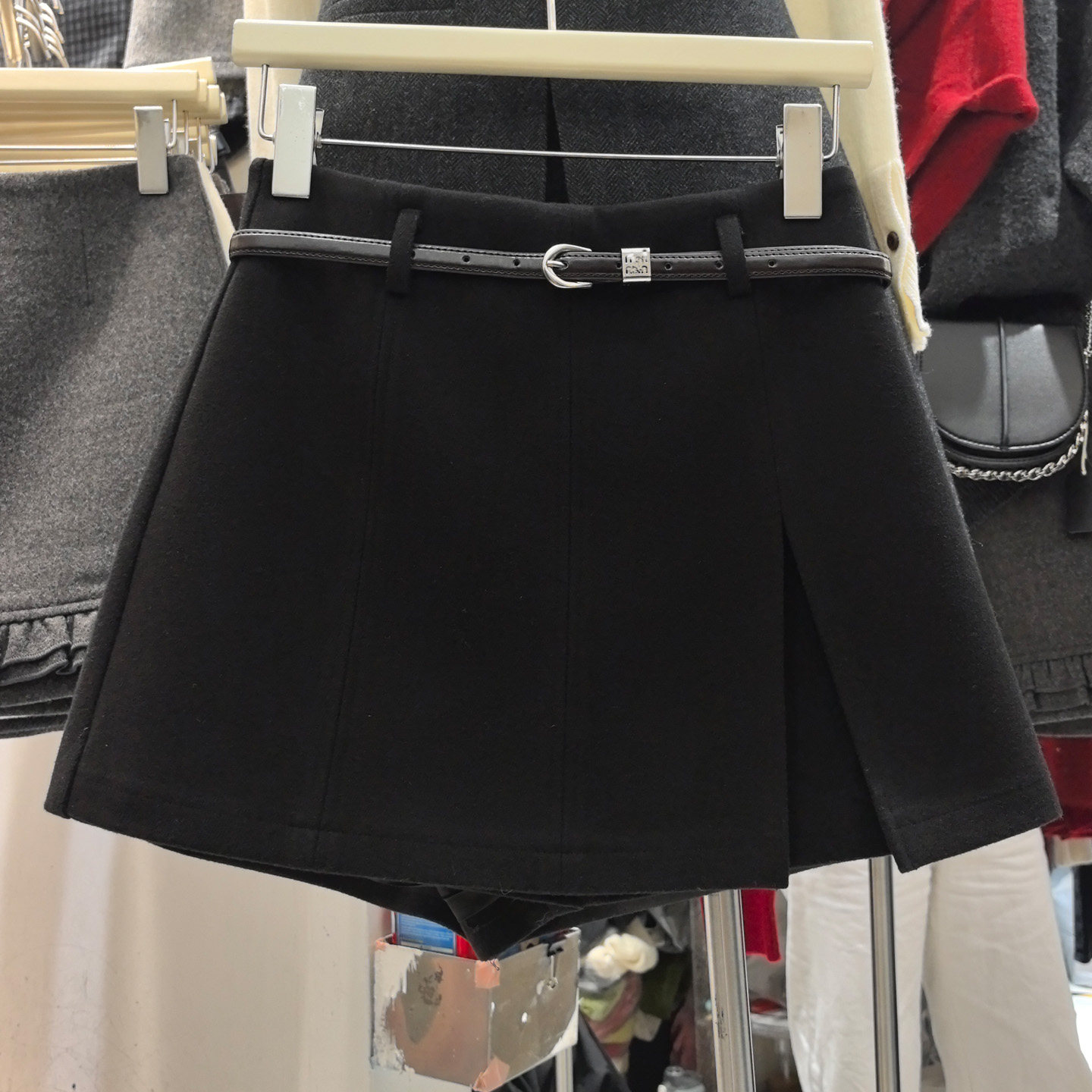 希贝尔茜茜高腰短裤裙女2025冬季前开叉显瘦百搭A字韩版前裙后裤,女装/女士精品,休闲裤,淘宝优惠券,粉丝福利购,淘宝优惠卷