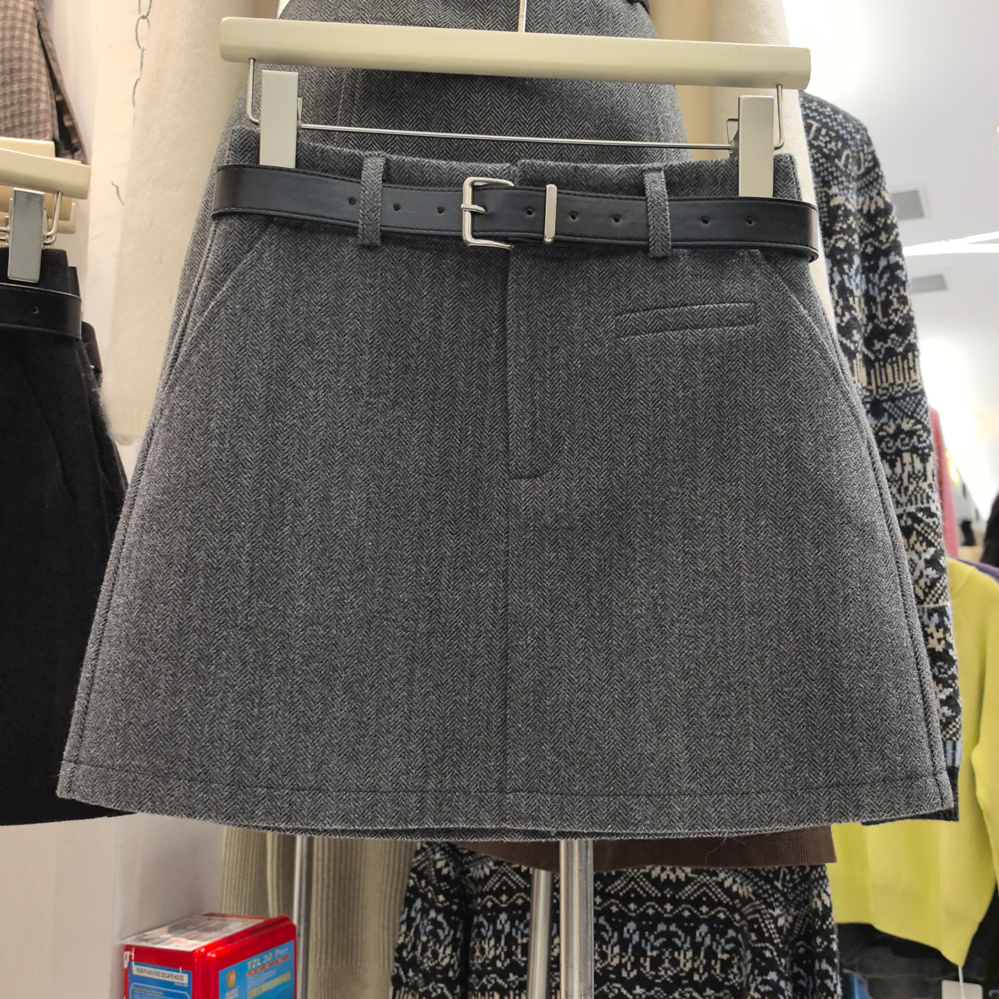 高腰短裙女冬显瘦A字百搭半身裙