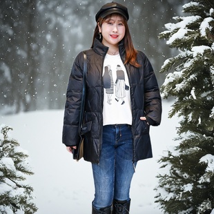 新款轻便胖MM大码羽绒服冬季女外套短款轻薄修身冬天白鸭绒上衣