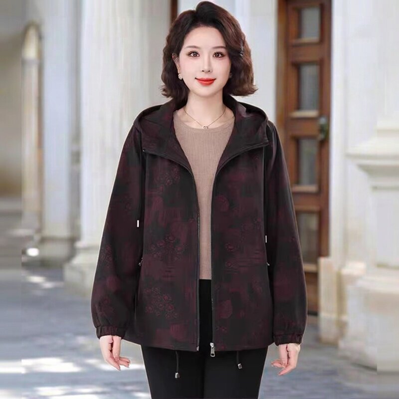 200斤胖妈妈春秋外套加肥加大码中老年女装洋气连帽夹克显瘦上衣