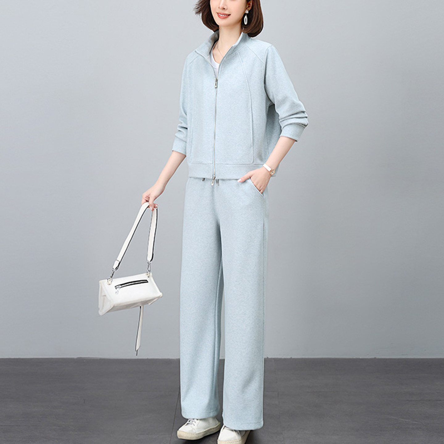 时尚运动套装女春秋款2026新款中年妈妈穿搭一整套显瘦卫衣两件套