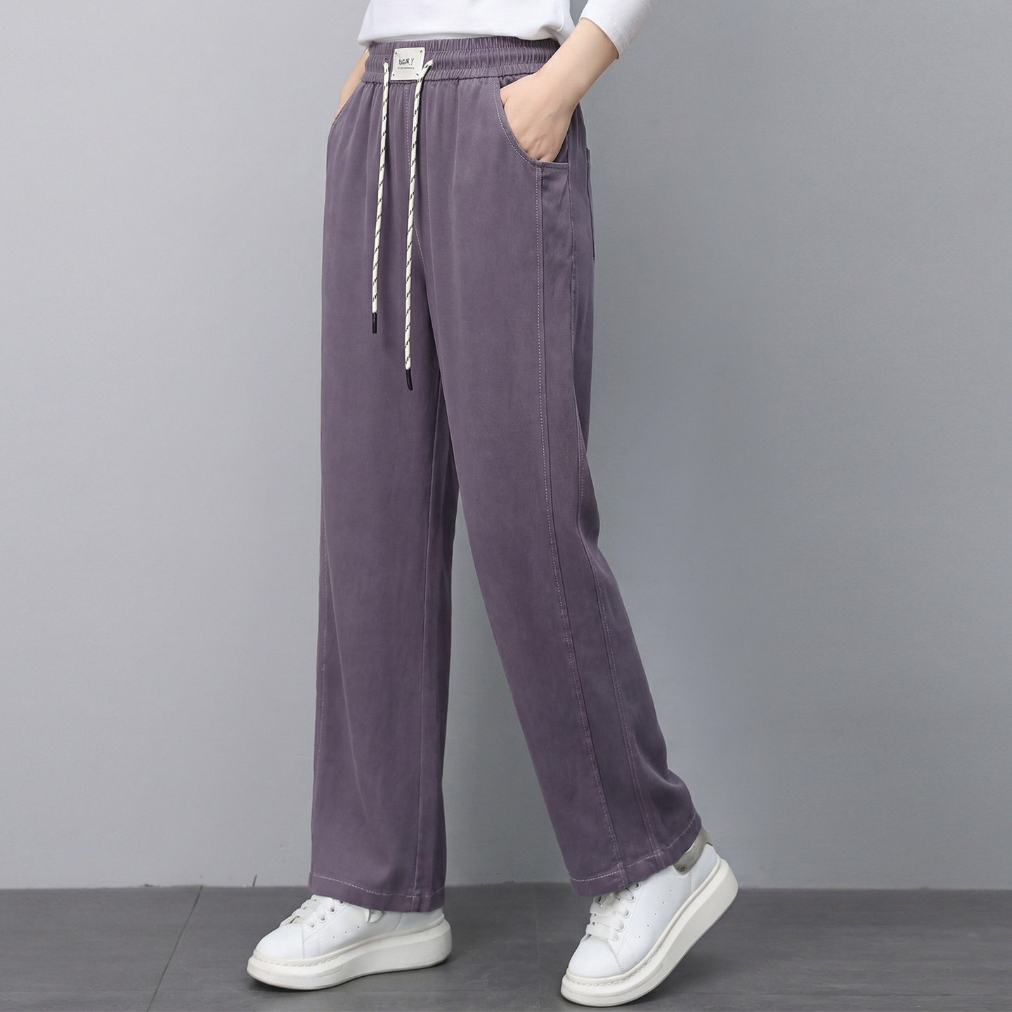 牛仔裤女2026春秋新款大码宽松显瘦松紧腰长裤洋气妈妈抽绳直筒裤