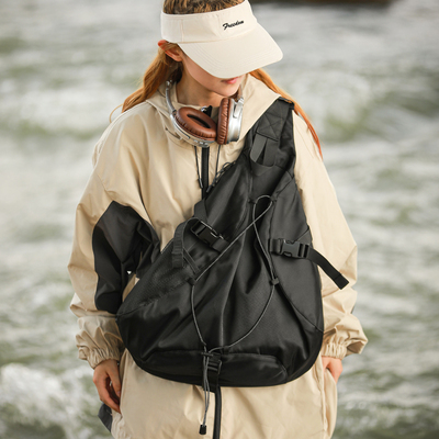 潮牌小众弓箭包机能工装背包男大容量单肩包书包胸包斜挎骑行包