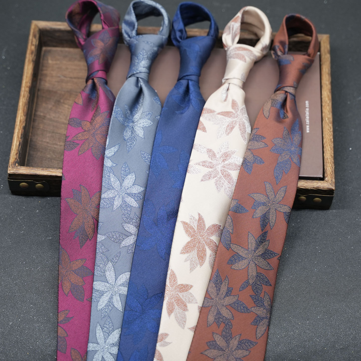 YSBYL男士商务领带8CM手打款韩版正装上班职业装复古潮流印花涤丝