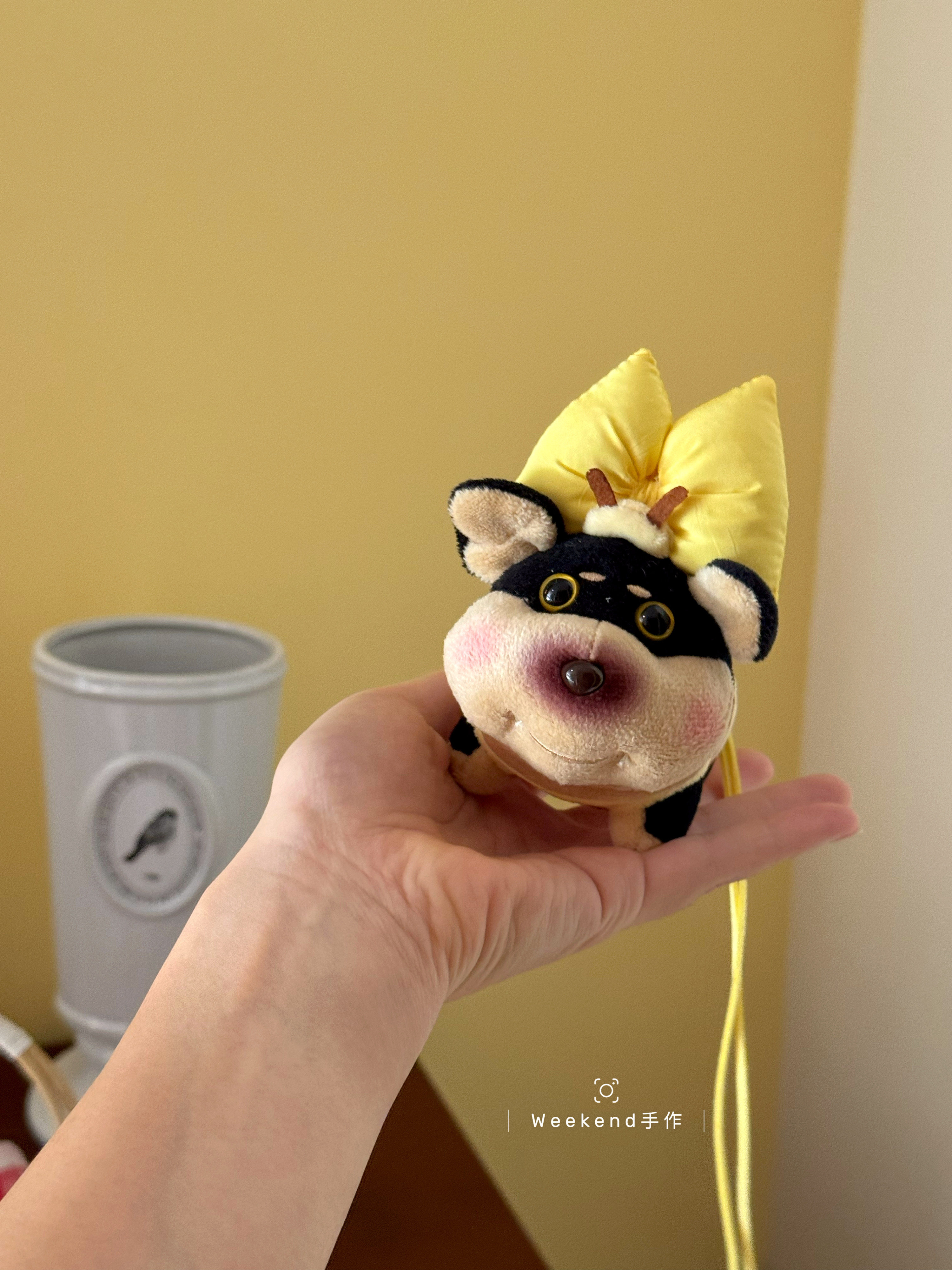 原创可爱汽车挂件蜜蜂小狗