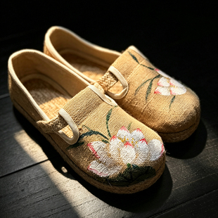 民族风手绘布鞋女老北京手工亚麻一脚蹬平底圆头单鞋汉服鞋新中式
