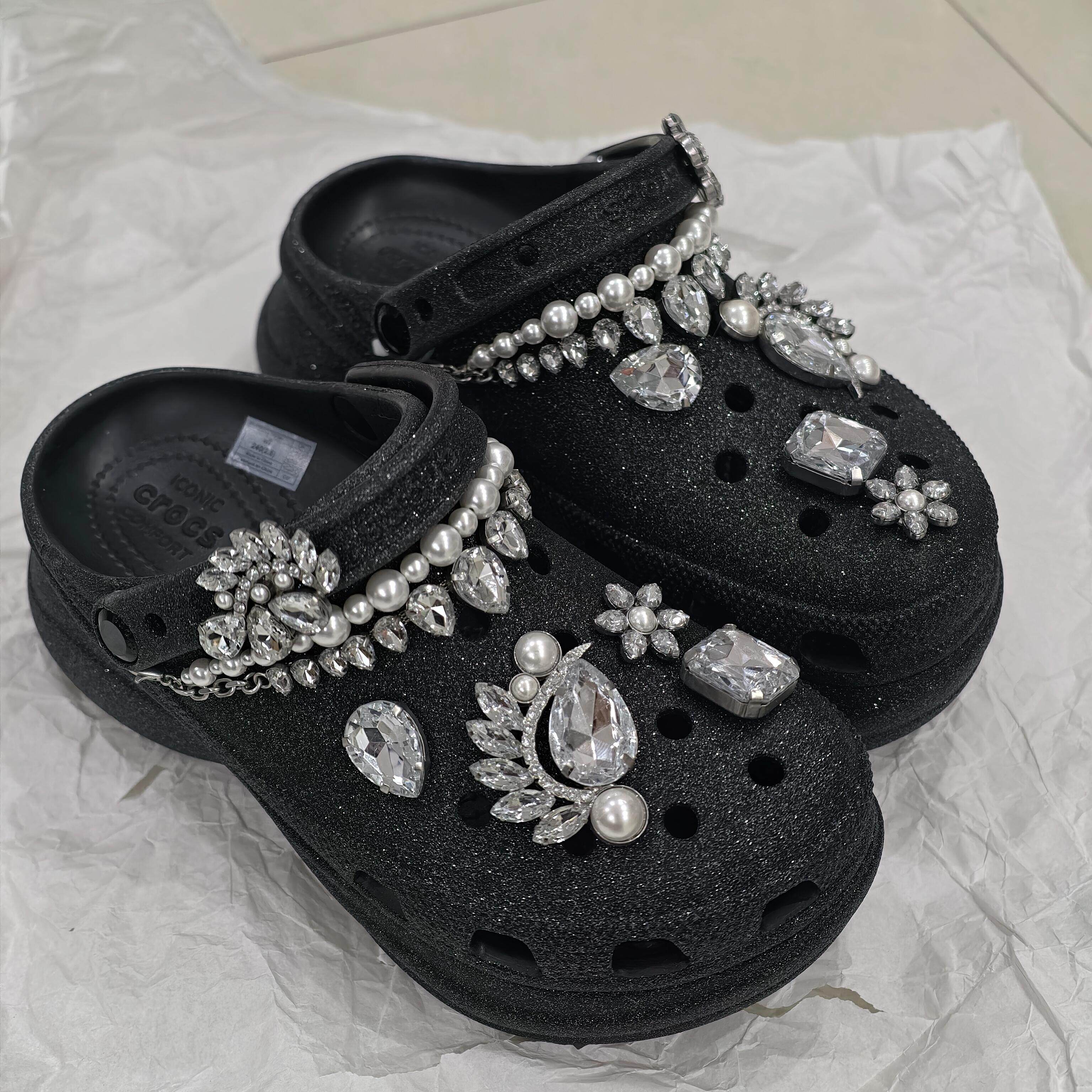 适配于crocs鞋花小鲸鱼复古晚宴洞洞鞋高品质配饰卡骆驰智必星DIY