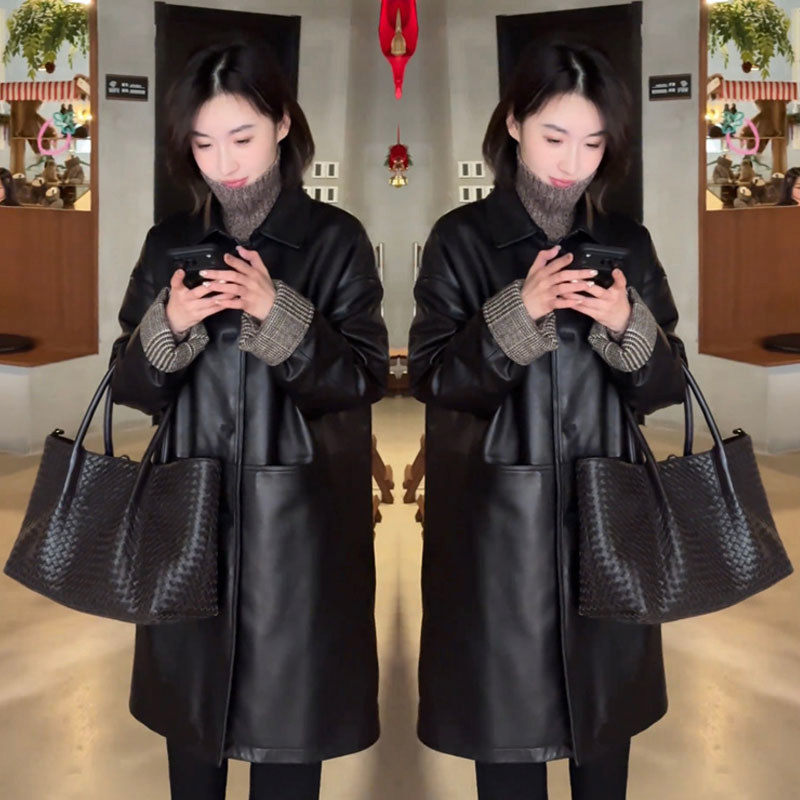 2026年冬季网红新品时尚宽松气质高级感PU皮翻领中长款风衣外套女