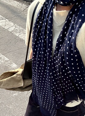 出韩国深蓝色波点文艺百搭棉麻丝巾女秋冬高级感护颈围巾披肩外搭