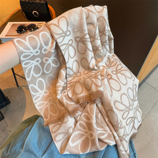 高端时尚金丝老花棋盘格双面拼色仿羊绒流苏加厚保暖披肩女围巾冬