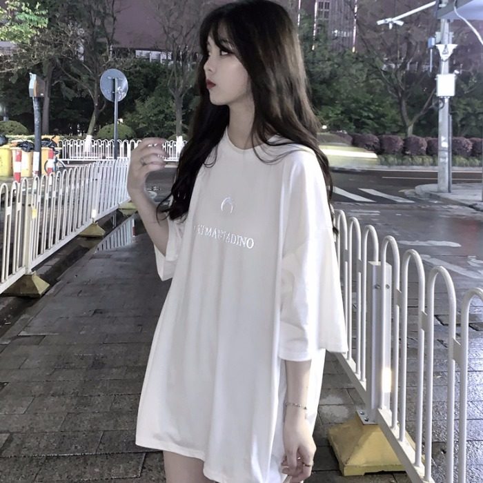 Cotton short sleeve t-shirt female spring and summer harbor style super fire reflective loose large Korean fashion student middle and long clothes