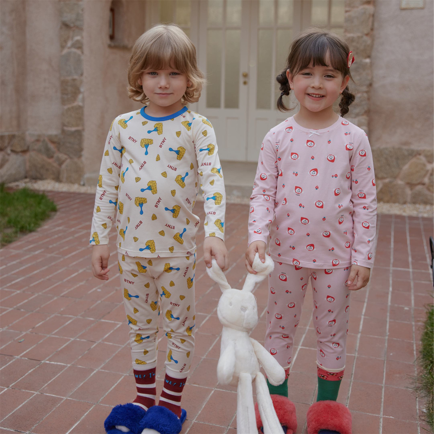 清仓小黑托昵尼秋冬断码特价女童天丝莱卡棉薄款秋衣秋裤内衣套装,童装/婴儿装/亲子装,家居服套装,淘宝优惠券,粉丝福利购,淘宝优惠卷