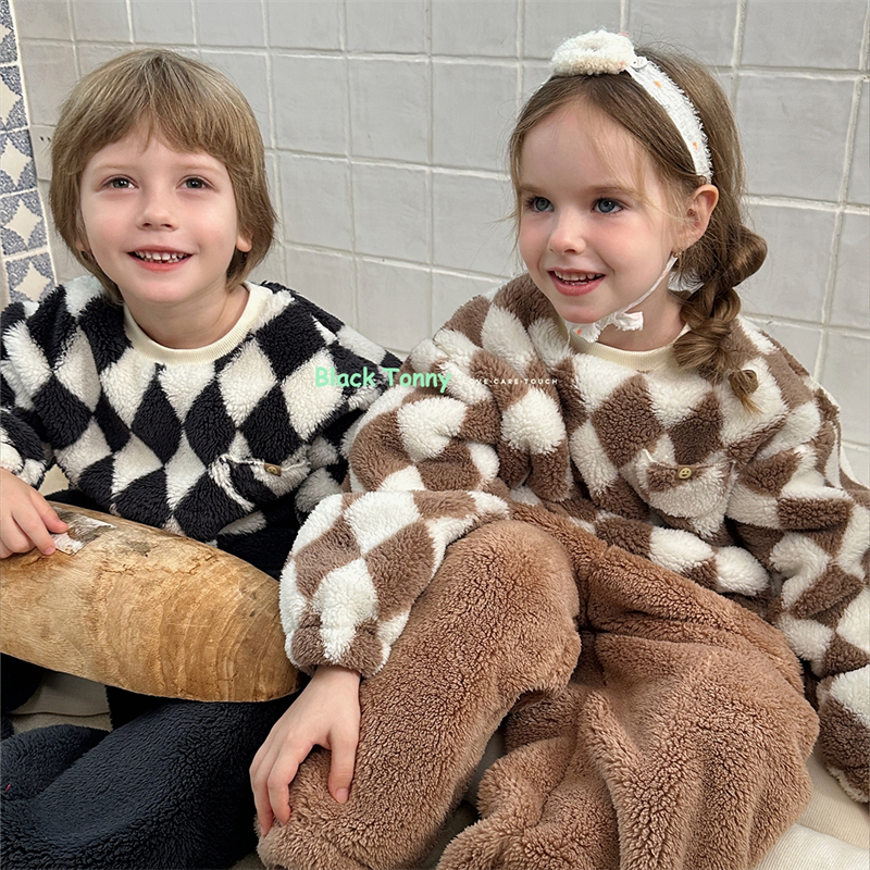 小黑托昵双面北极绒秋冬加厚睡衣