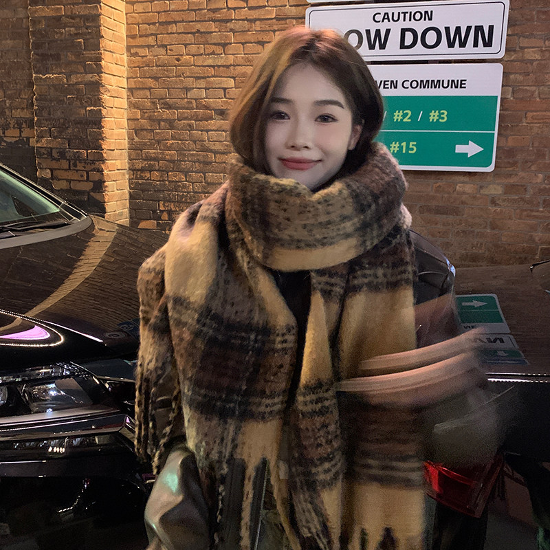 美拉德风棕色羊绒围巾女冬季高级感流苏马海毛加厚围脖学生新款