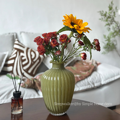 春风｜口5高27宽18 中古玻璃花瓶ins风奶玉绿色客厅插花摆件