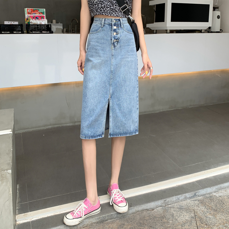 New high waist and one row button split denim skirt