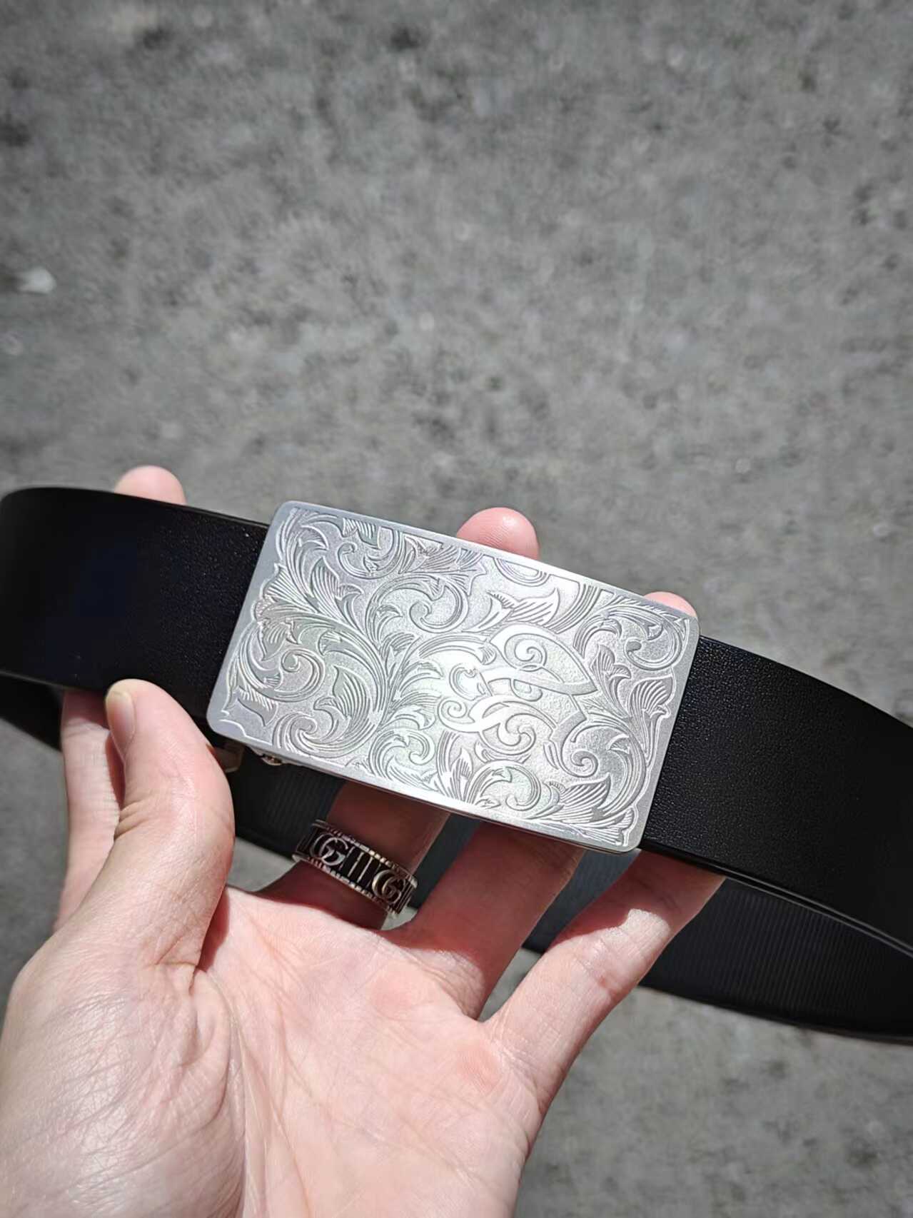 纯钛皮带男真皮中青年牛仔裤带非银扣非铜扣男百搭复古唐草纹国风