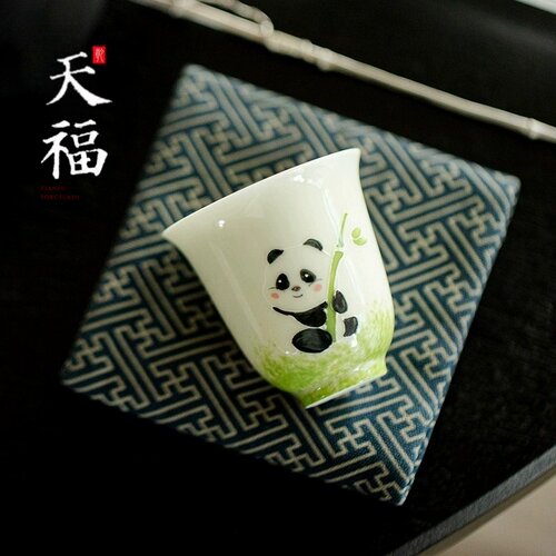 天福熊猫翠竹手绘陶瓷品茗杯