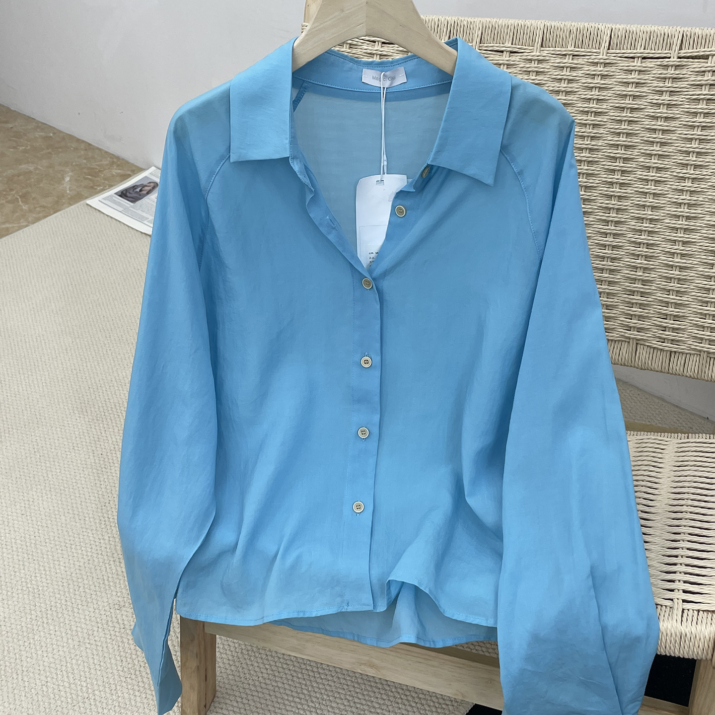 【7月23号新品】翻领长袖衬衫女2025新款韩版时尚百搭气质薄衬衣