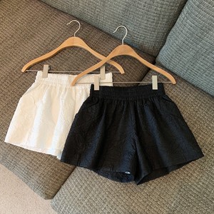 RM13528#夏季百搭小香风皱褶压花松紧腰阔腿纯色短裤