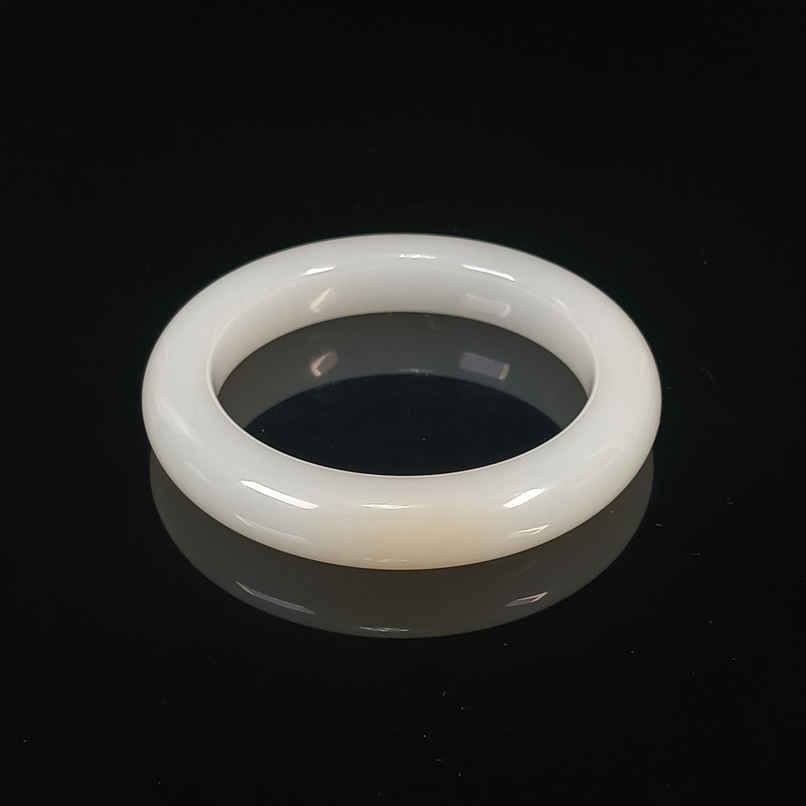 和田玉羊脂白玉手镯(带糖平安镯) 内径56.8mm 25091700067