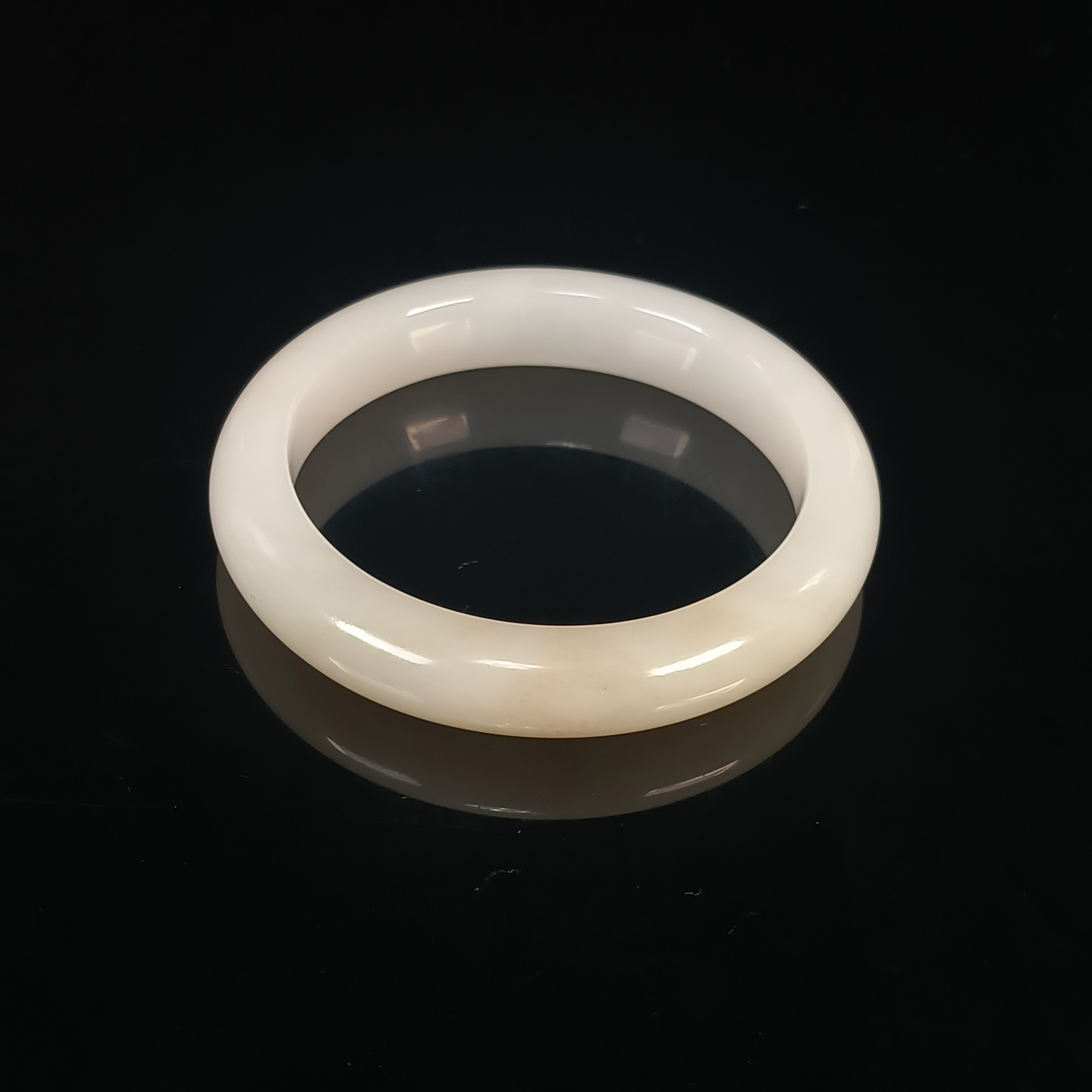和田玉羊脂白玉手镯(带浅糖)内径57.8mm 250818003002