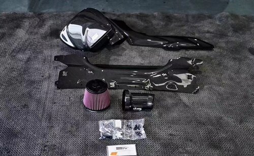 日本GM碳纤进气适配5系B48