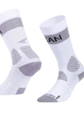 UCAN锐克中短筒训练足球袜子防滑胶粒底透气跑步运动袜A02725