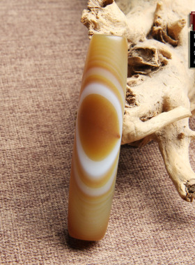 天然缠丝玛瑙天眼天珠吊坠