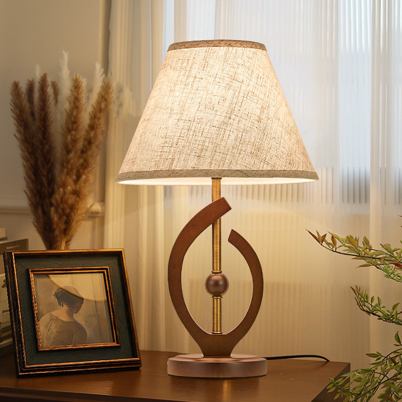 中古风卧室床头台灯书房复古胡桃木色高级感美式复古客厅装饰灯具