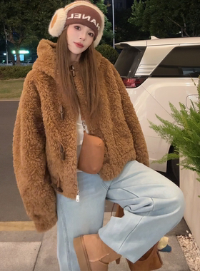 NN家秋冬加厚女连帽牛角扣仿羊羔毛麂皮绒皮毛一体放皮草外套2022