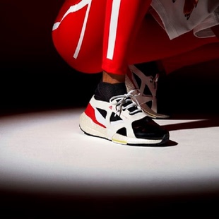 Adidas阿迪达斯女鞋BOOST跑步缓震透气舒适轻便休闲运动鞋FZ3044