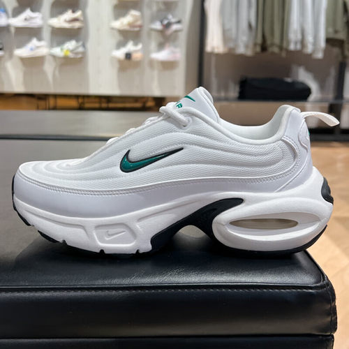 Nike耐克新款女子气垫运动老爹鞋