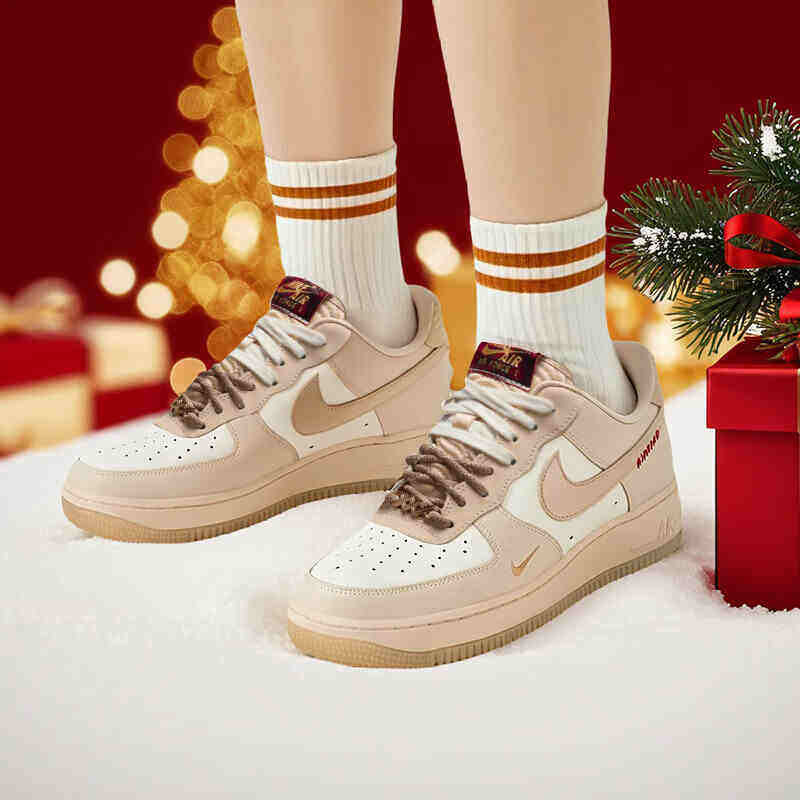 Nike耐克板鞋女空军一号运动鞋