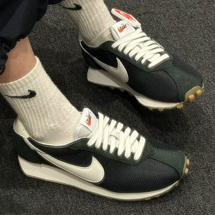 百搭轻便运动休闲鞋 One女华夫底时尚 HF3227 Nike耐克Waffle 25新款