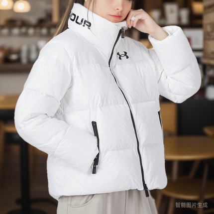 UA安德玛羽绒服女Storm Armour训练运动立领保暖短款外套1375455
