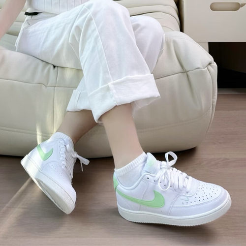 Nike耐克女子低帮复古透气板鞋