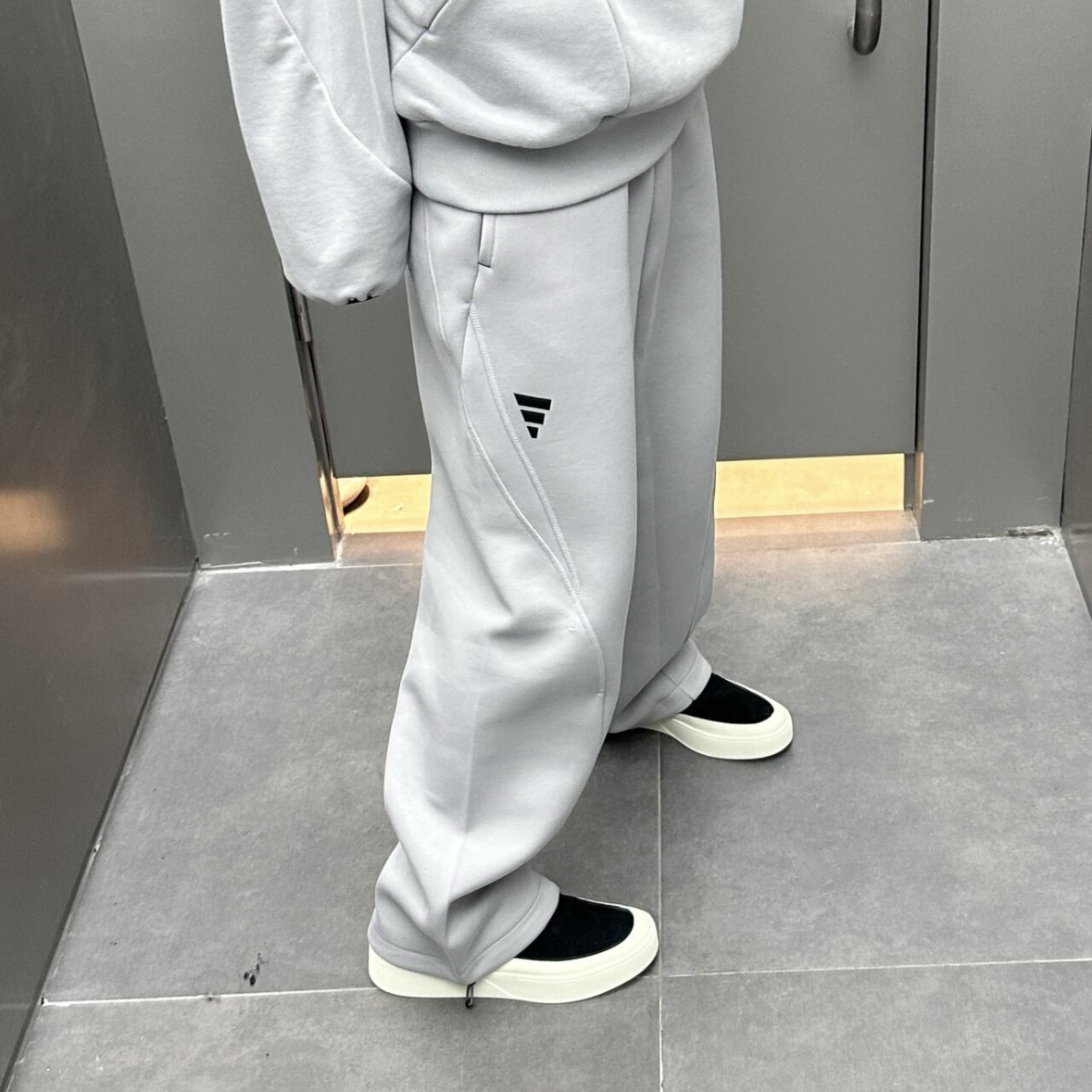 阿迪达斯男FOS运动宽松针织长裤