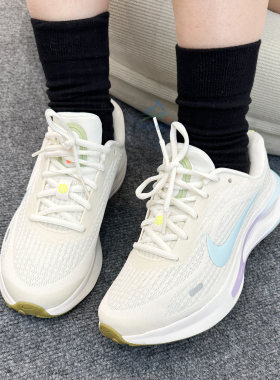 Nike耐克JOURNEY RUN女子公路专业跑步鞋夏季缓震反光HV1798