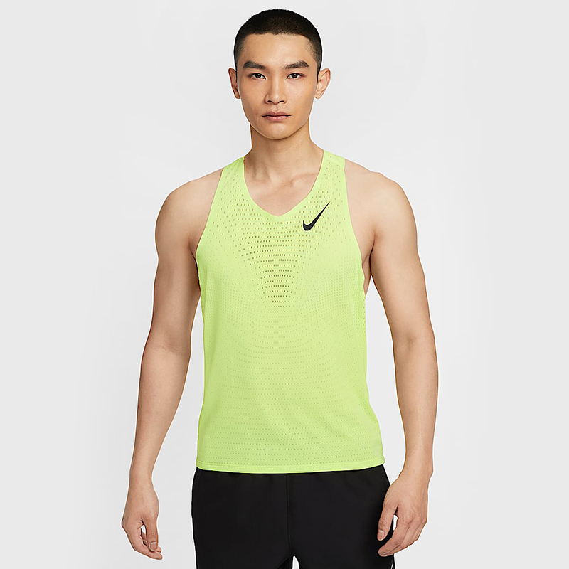 Nike耐克男子速干跑步背心25夏季新款反光透气训练无袖T恤FN4232