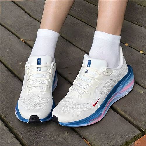 NIKE耐克女子跑步鞋运动休闲鞋