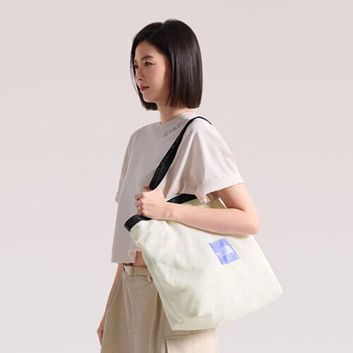 北面户外自收纳背提两用托特包